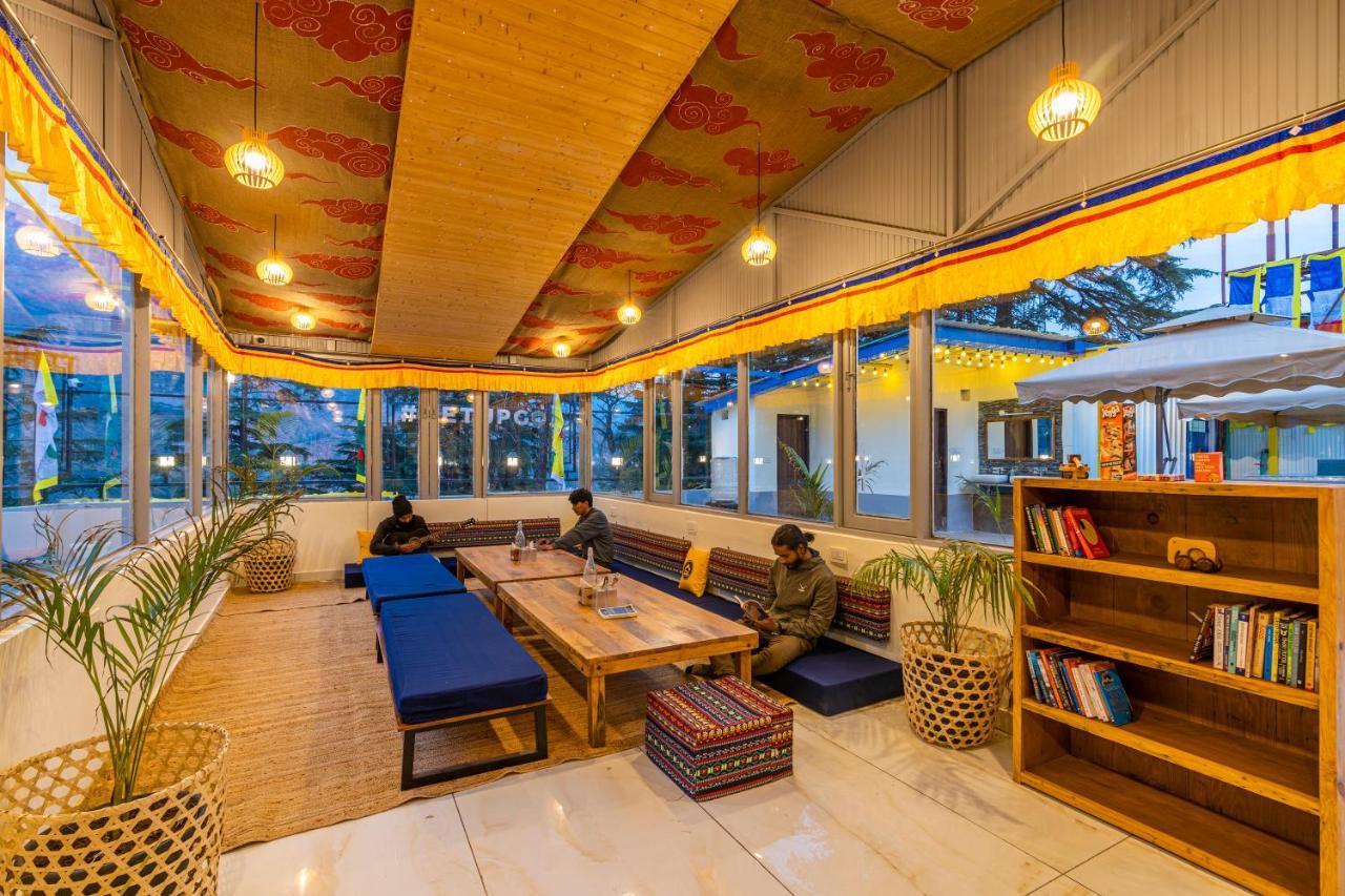 The Hosteller Mcleodganj, Mall Road Маклеод-Гандж Екстер'єр фото