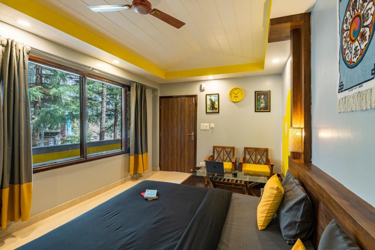The Hosteller Mcleodganj, Mall Road Маклеод-Гандж Екстер'єр фото