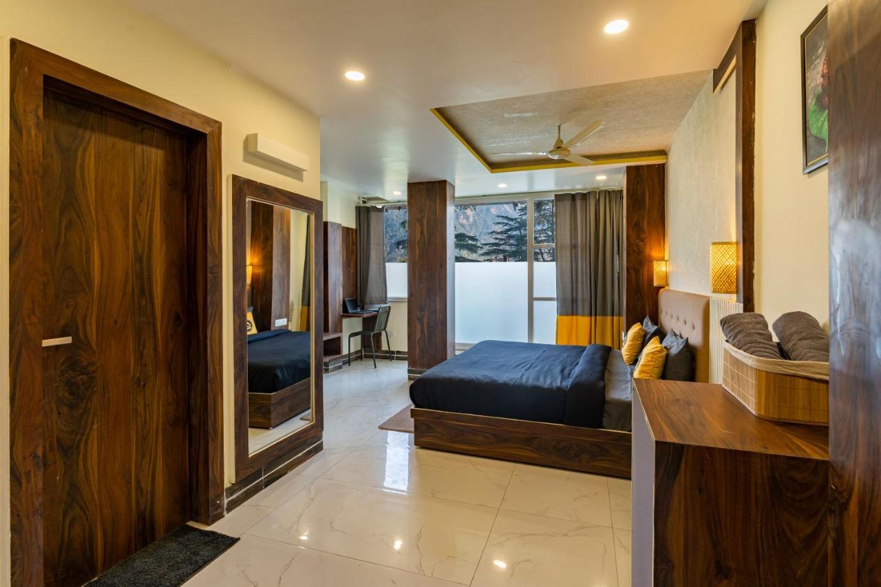 The Hosteller Mcleodganj, Mall Road Маклеод-Гандж Екстер'єр фото