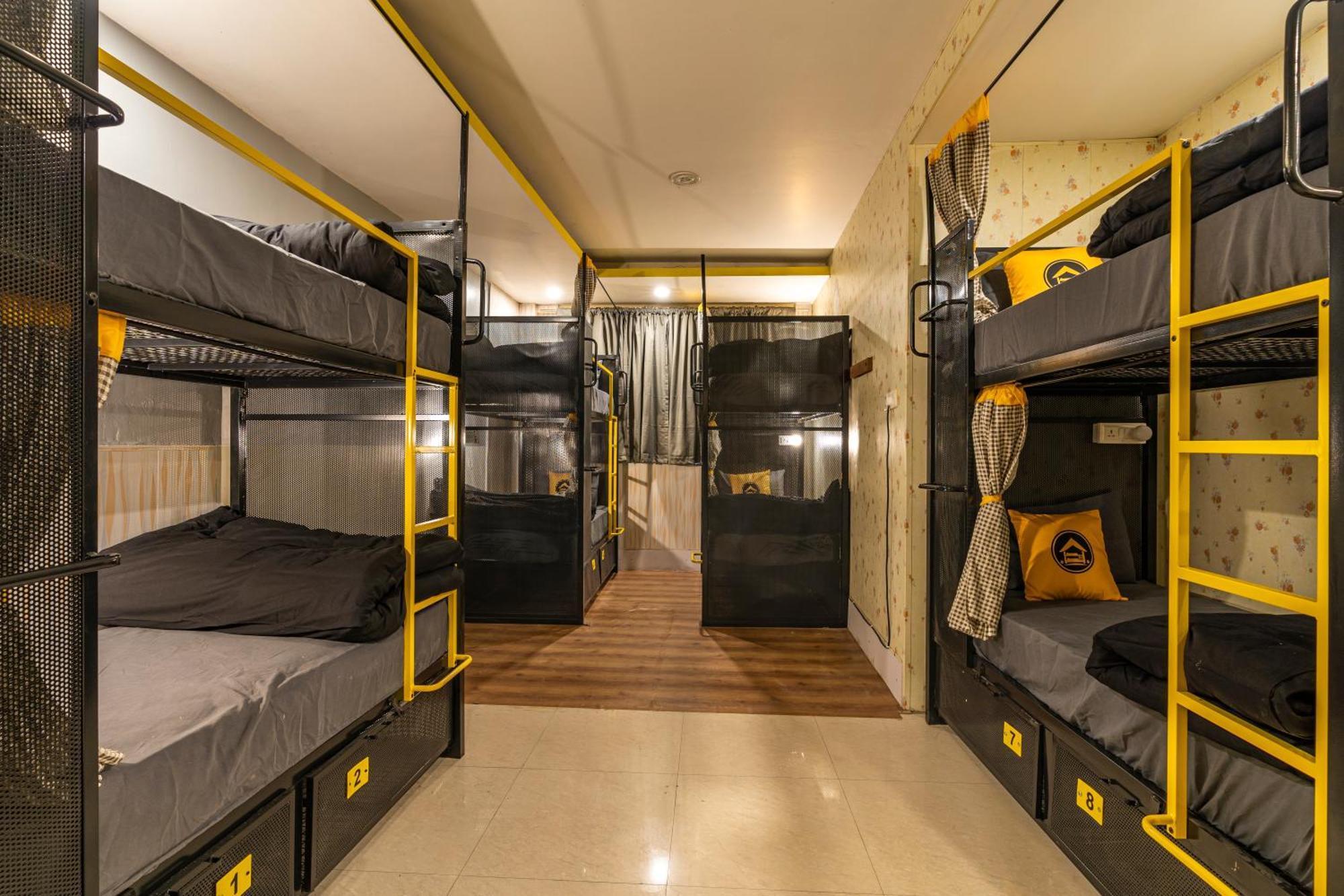 The Hosteller Mcleodganj, Mall Road Маклеод-Гандж Екстер'єр фото